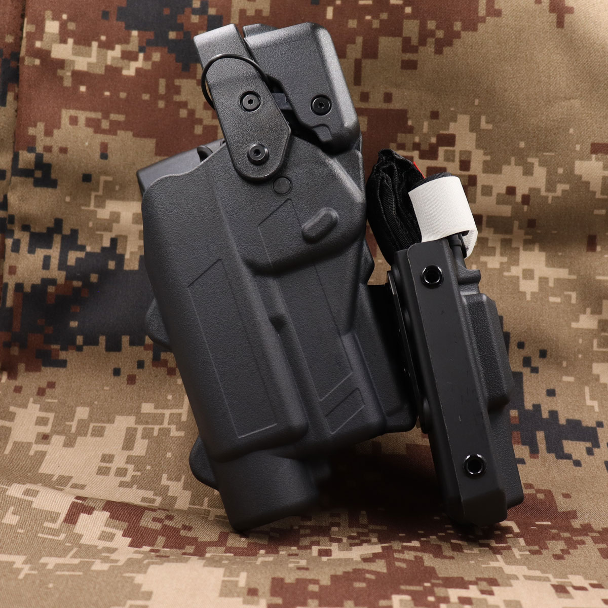 Tactical Tourniquet Holder Mou - Tech Accessories Holder ulasan dan harga